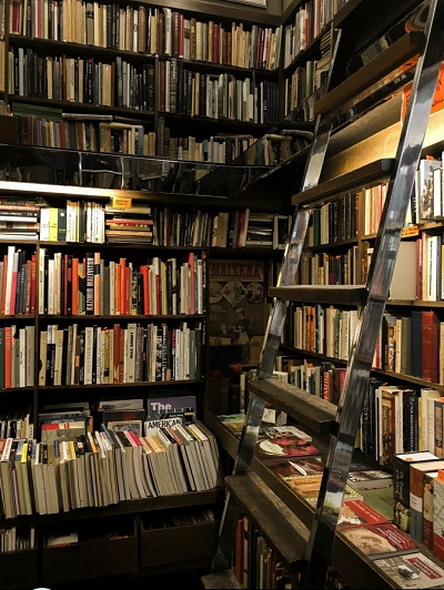 서점사진400x532.png
